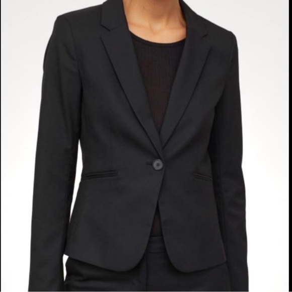 Aritzia Jackets & Blazers - *SOLD* NEW H&M Women’s Black Long Sleeve Button Up Blazer Tailored Size 2